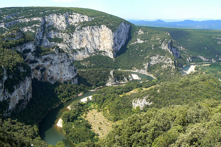 gorges-de-lardeche-_-guide-complet-pour-un-sejour-inoubliable